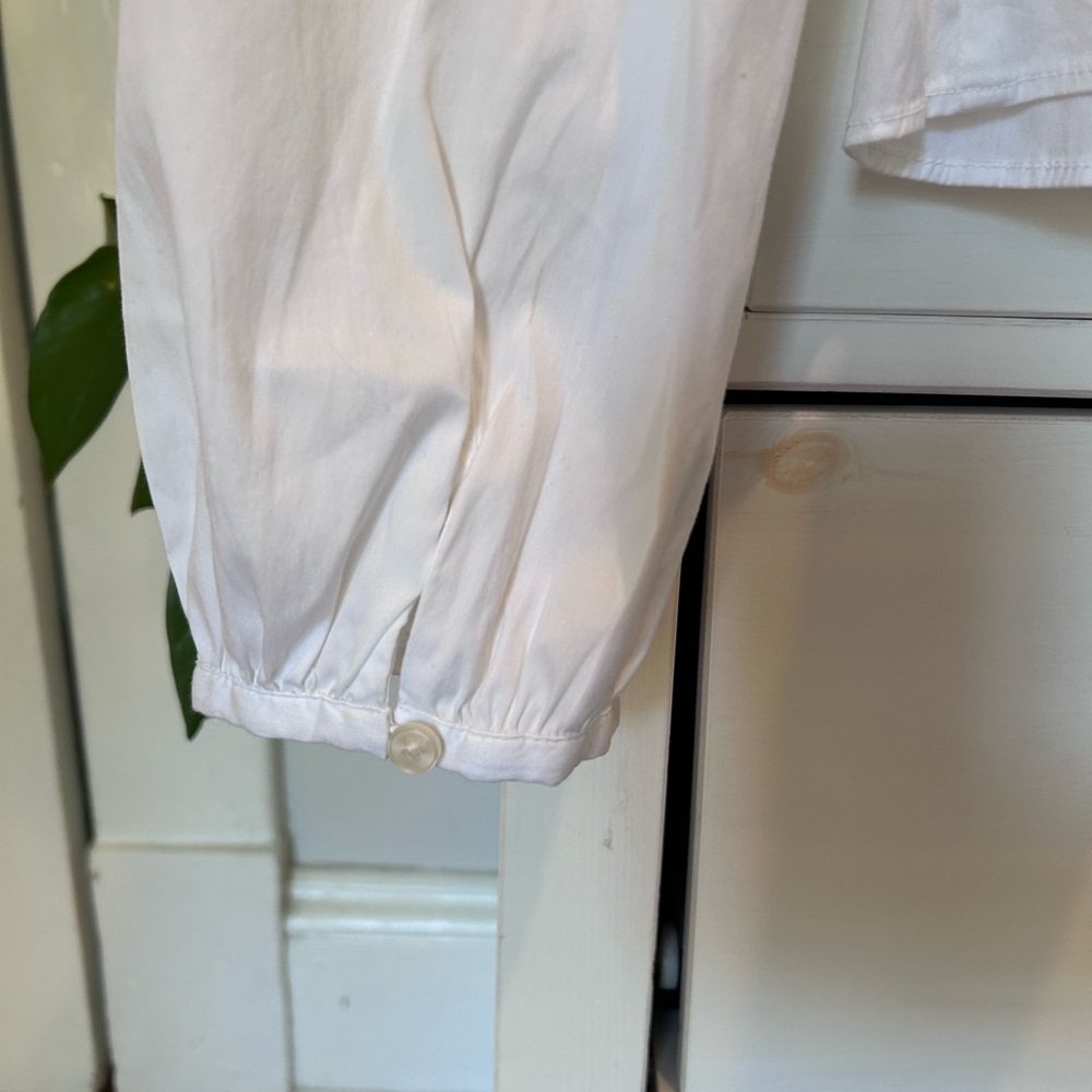 Ann Taylor women’s NWT large white smocked long sleeve blouse - Picture 8 of 9